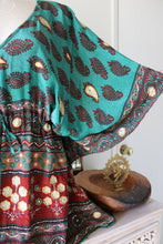 Load image into Gallery viewer, Vishvaas Kaftan